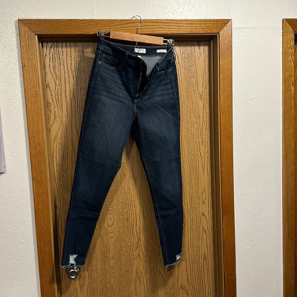 Sofia jeans size 6